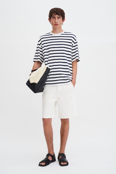 Relaxed Work -shortsit